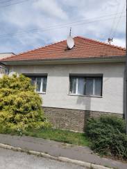 5 izbový rodinný dom Topoľčianky